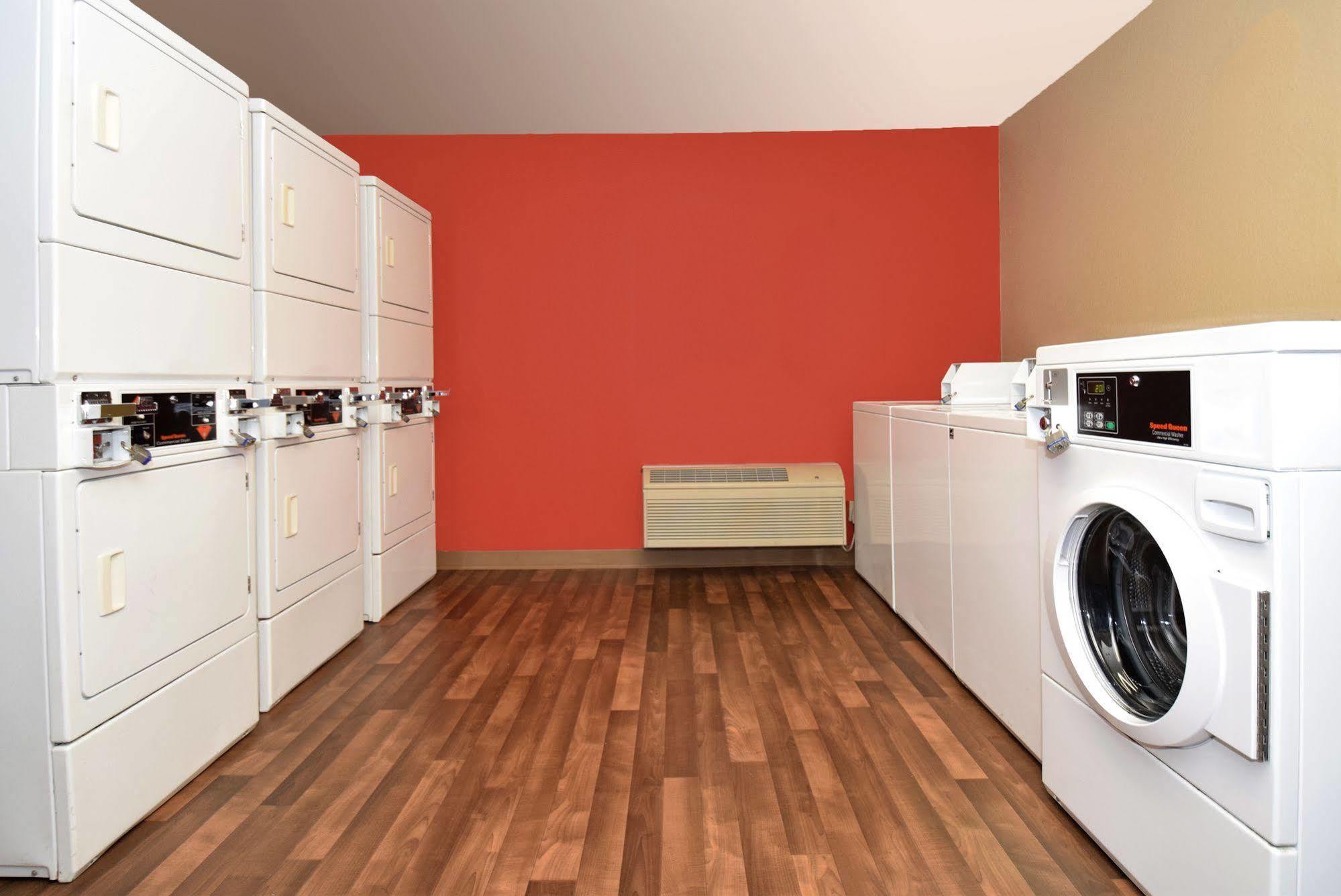 Extended Stay America Select Suites - Denver - Tech Center - Central Greenwood Village Bagian luar foto